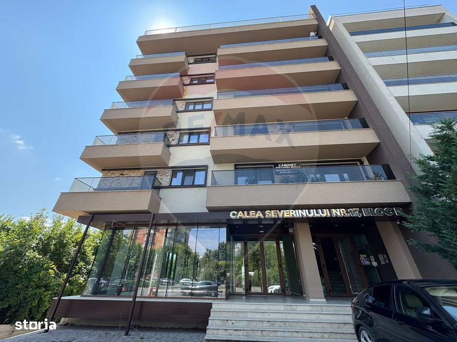 Apartament cu 3 camere de vânzare în zona Calea Severinului