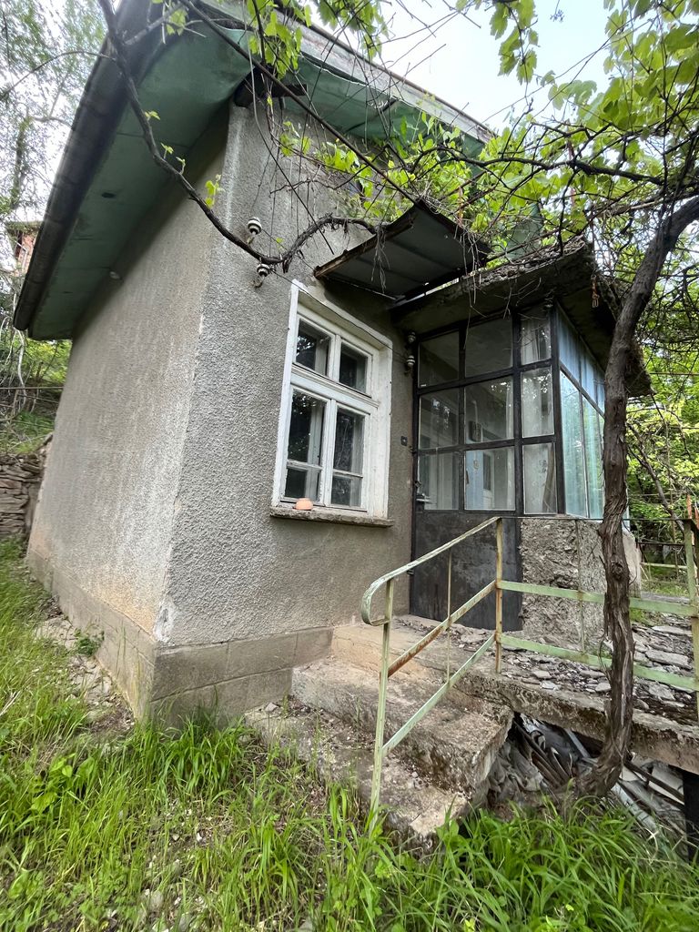 Продава се Къща в Ботевград - 780 кв.м за 33 €/кв.м - Снимка #7