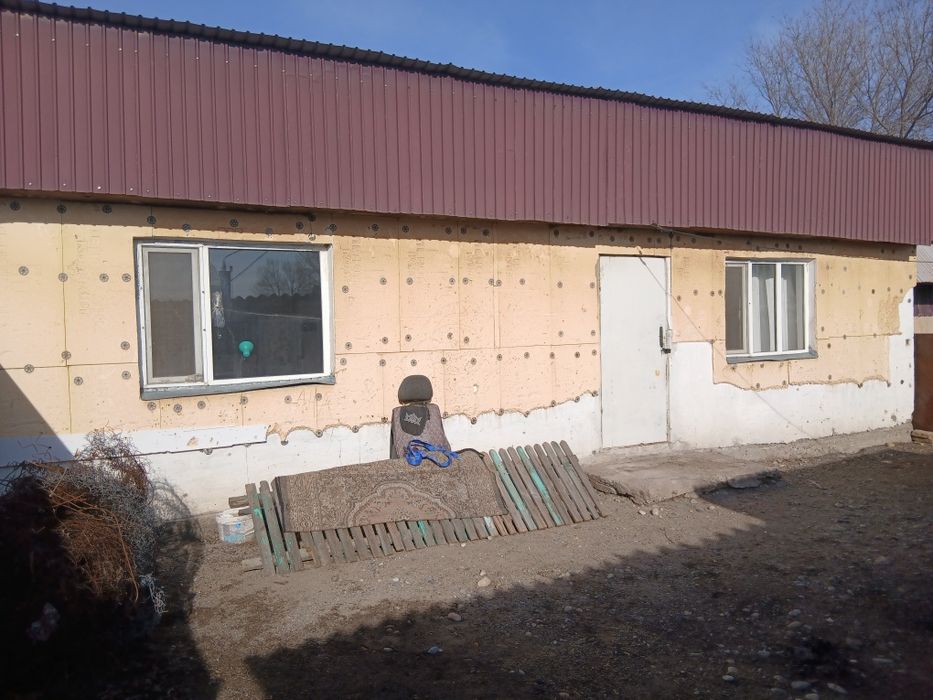 Продам времянку полный деревянный каркас размером 5×10 плюс весь забор