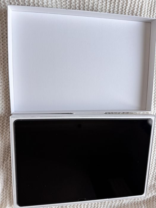 Samsung Galaxy Tab S9 FE+ 128GB ,WI-FI +5 G, ca noua !