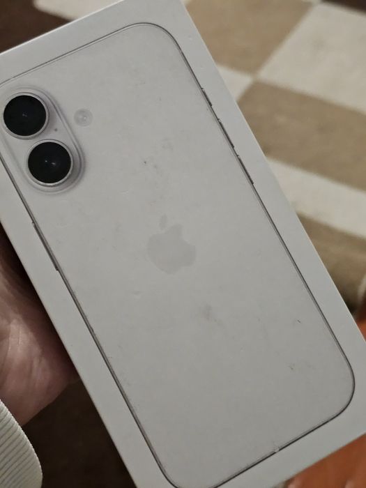 Продам IPhone 17 256gb