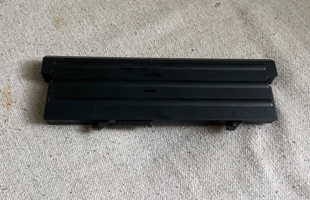 Baterie laptop Dell WJ841 11.1V 85Wh compatibila T749D KM742 WU841