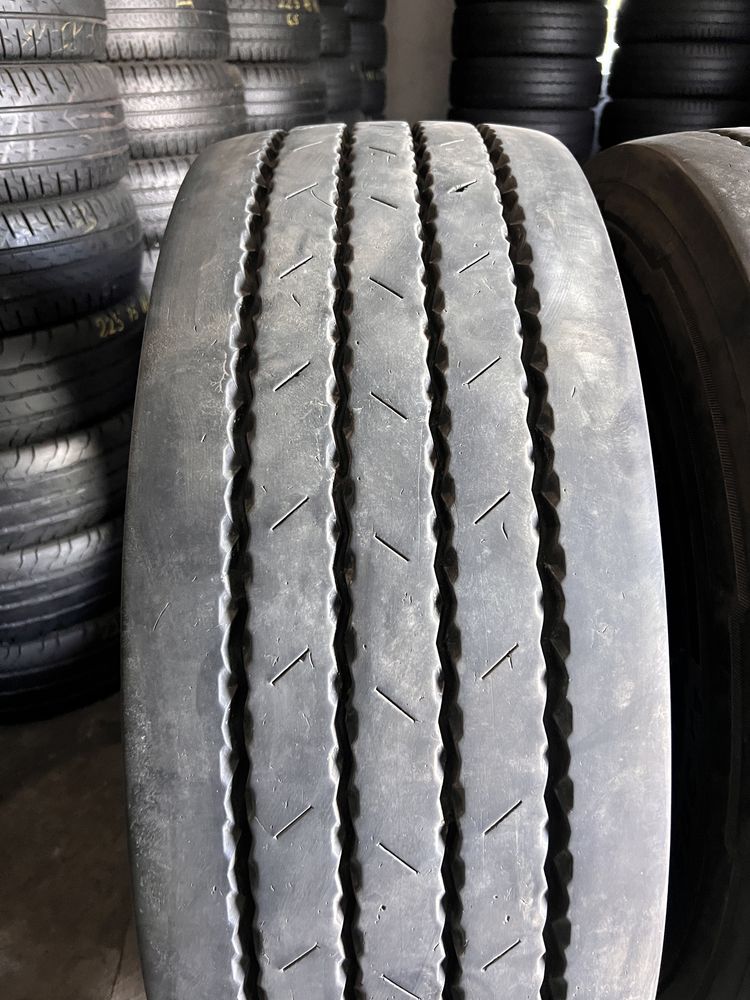 2 anvelope camion 385/65/22.5 , Continental , 12-13 mm !