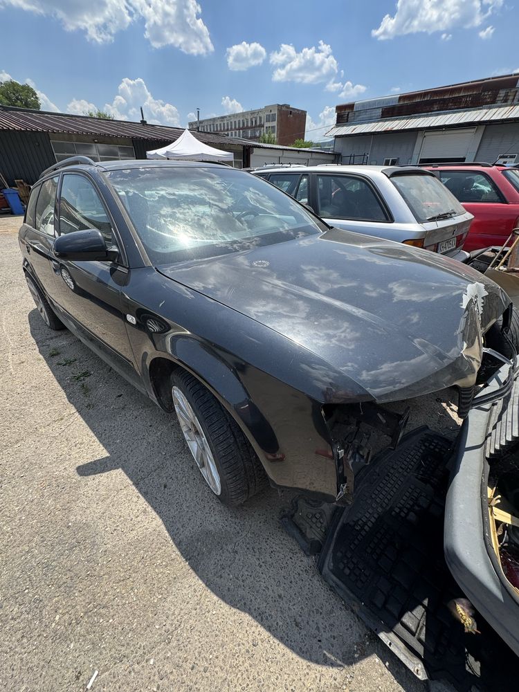 Audi A4 - на части
