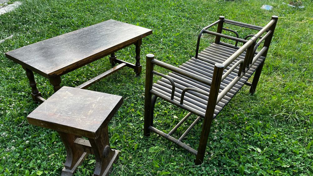 masa, taburet si bancuta de gradina