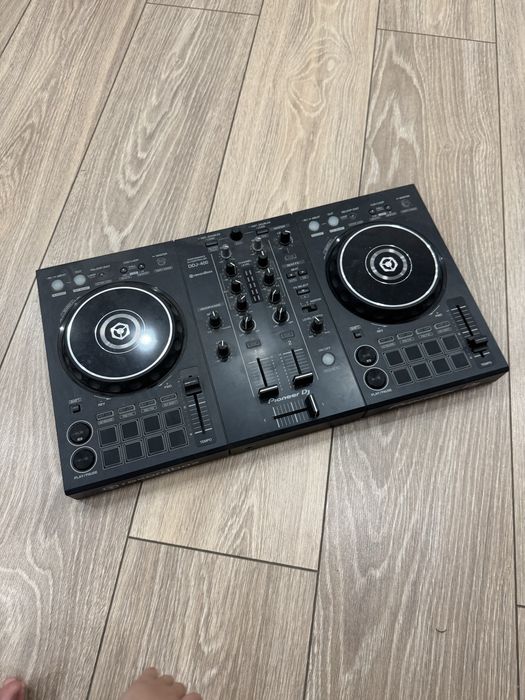 DJ контроллер Pioneer