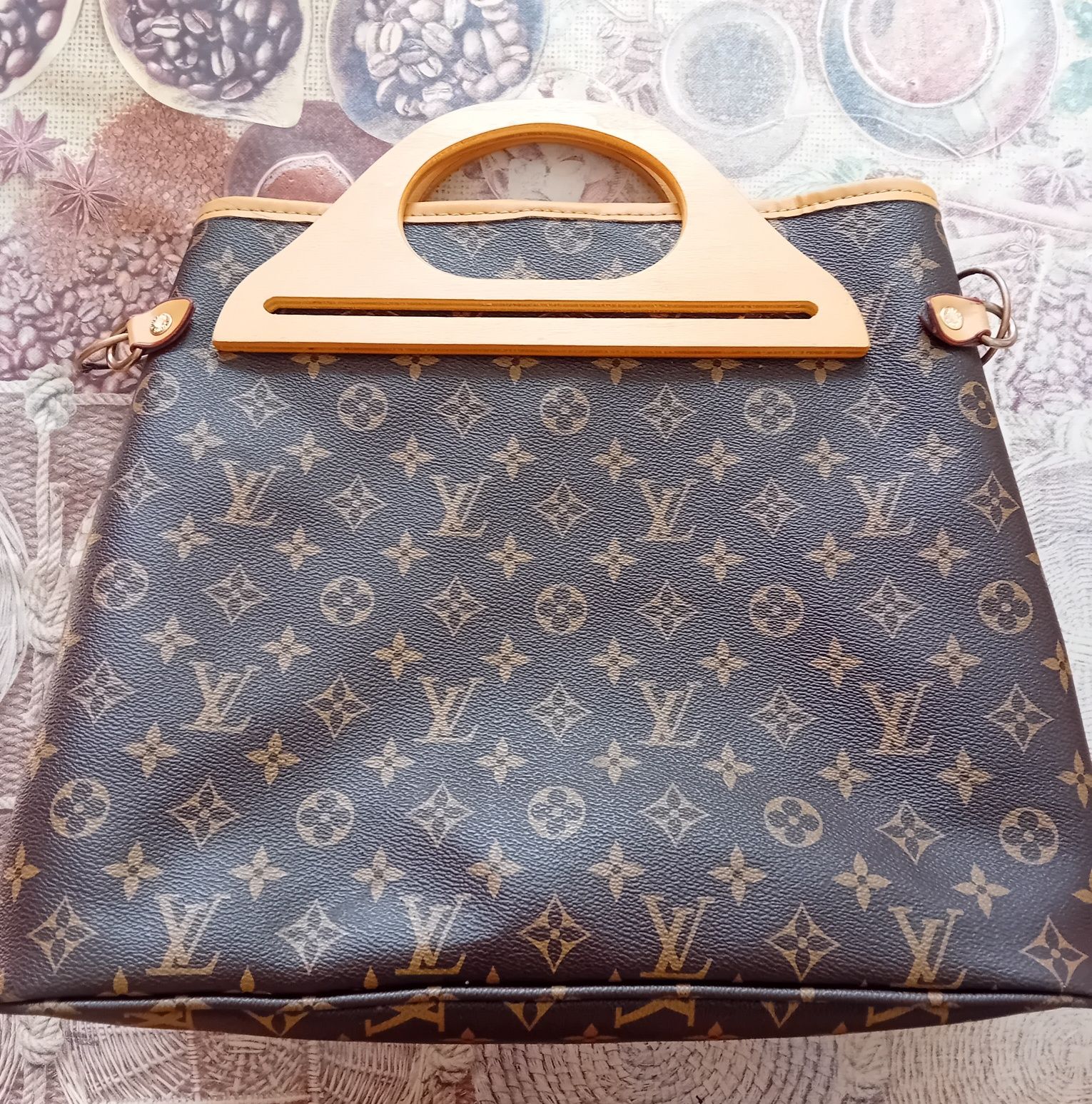 Louis Vuitton-оригинална чанта
