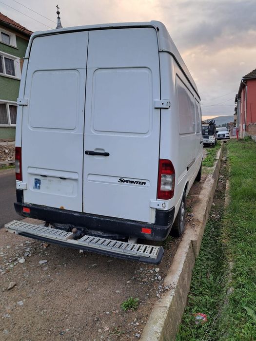 Vând mașină Mercedes Benz Sprinter