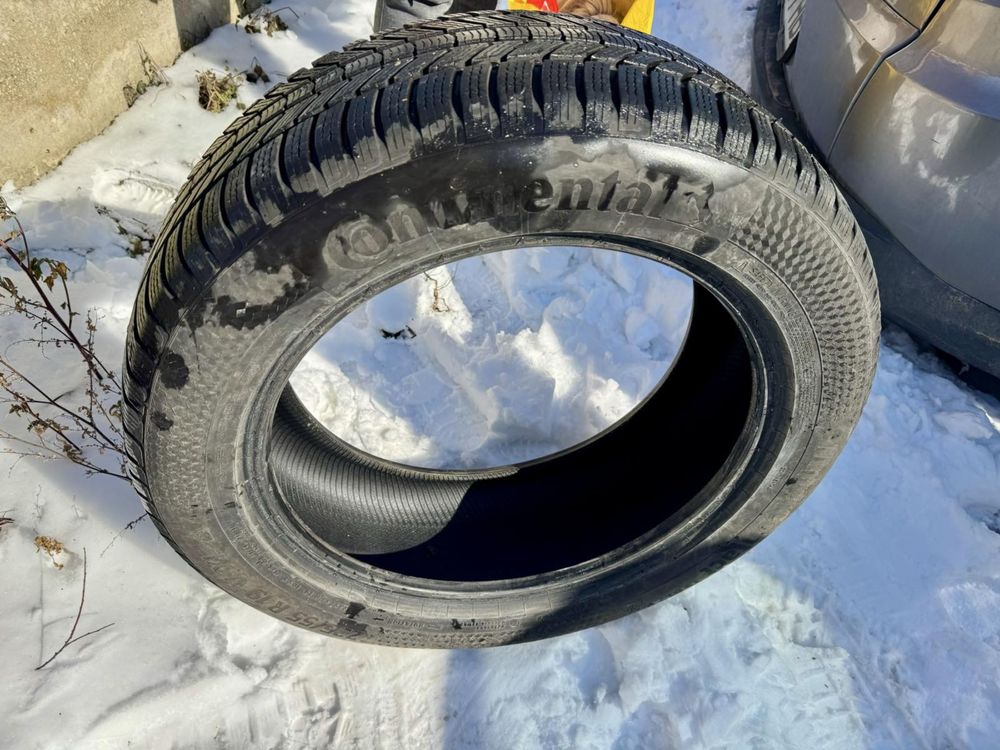 235 55 19V XL Continental зимна гума