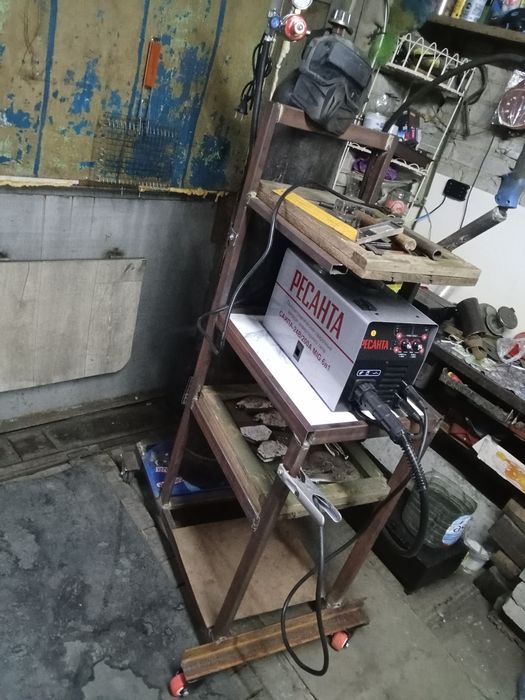 Продам сварочный полуавтомат в комплектации как на фото