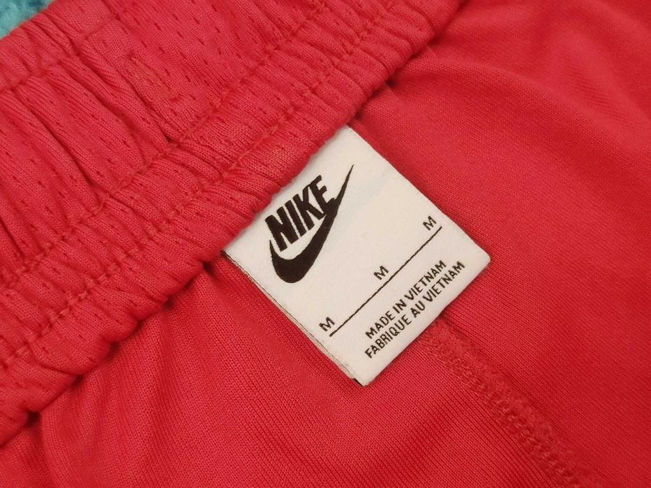 Pantaloni scurti Nike Red Edition