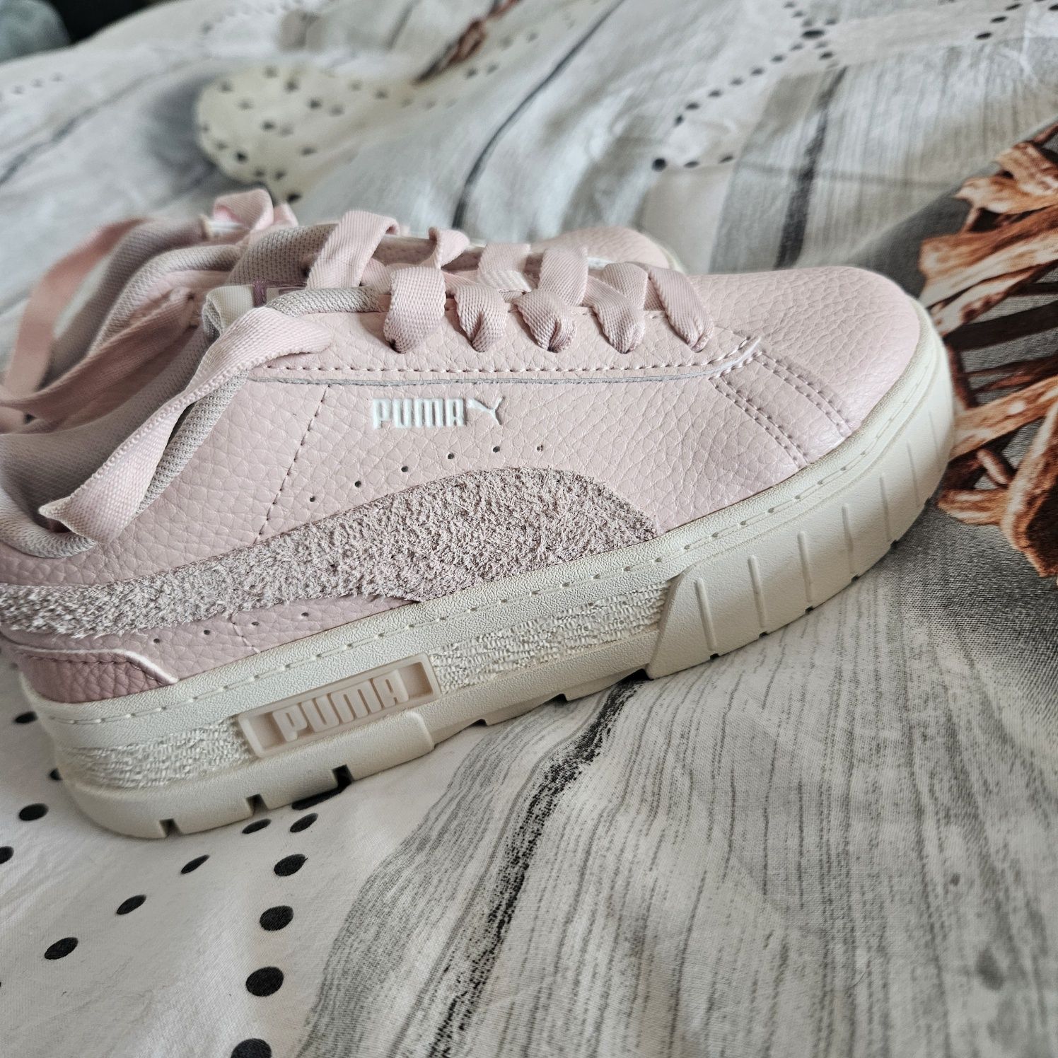 Adidasi Puma originali copii.nr 33.