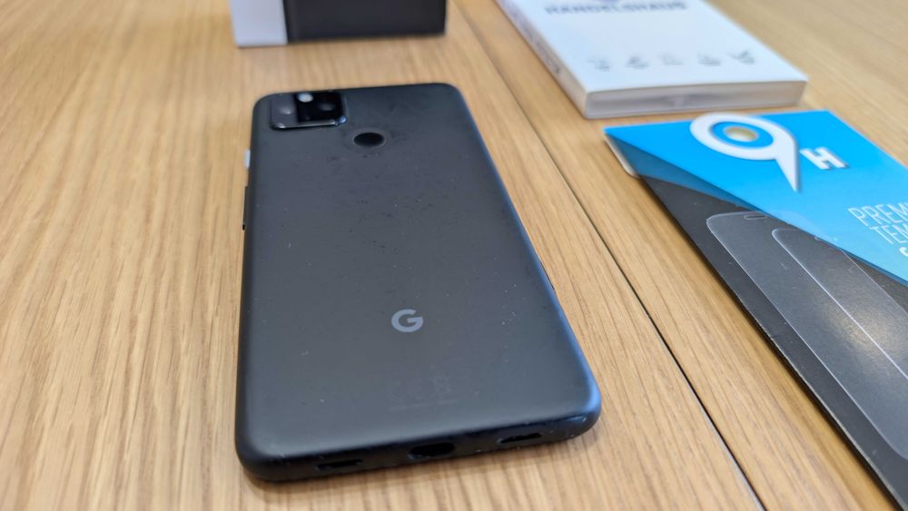 Google Pixel 4a 5G - За ремонт + Оригинална кутия, Калъф и Протектори