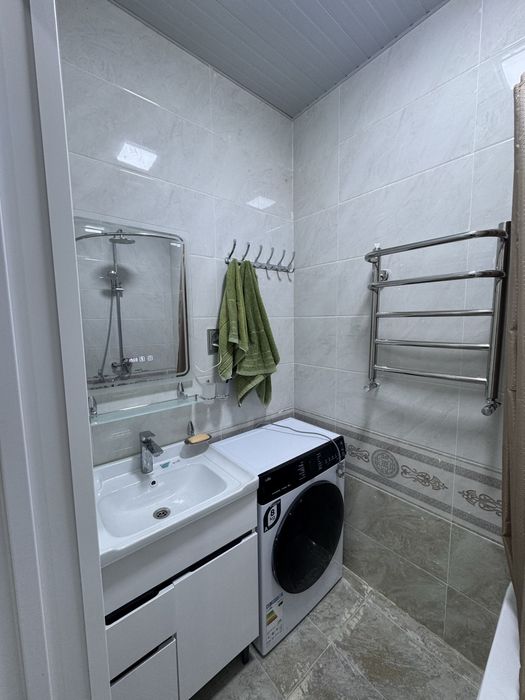 Toshken sh Yashnabod t Qoyliq bozoriga 200 metr  Farg’ona yo’li 100 m