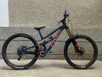 Рамка Pivot L 2022 с шок Fox X2 Kashima