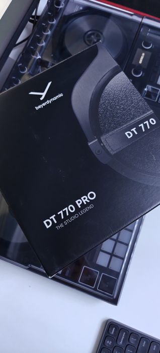Студийные наушники Beyerdynamic DT 770 Pro 80 Ом