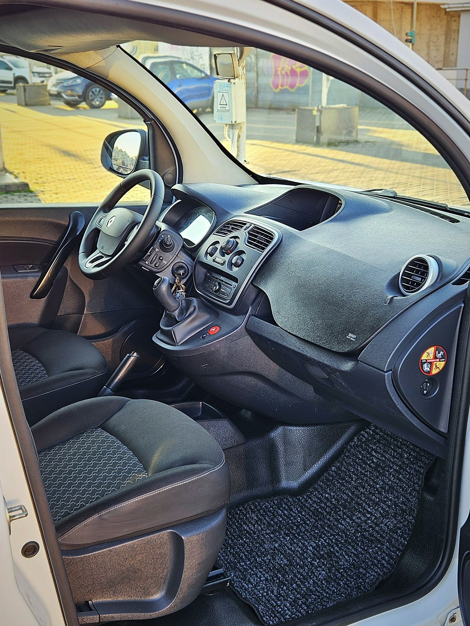 Renault Kangoo Maxi-90cp-euro6-Navigatie