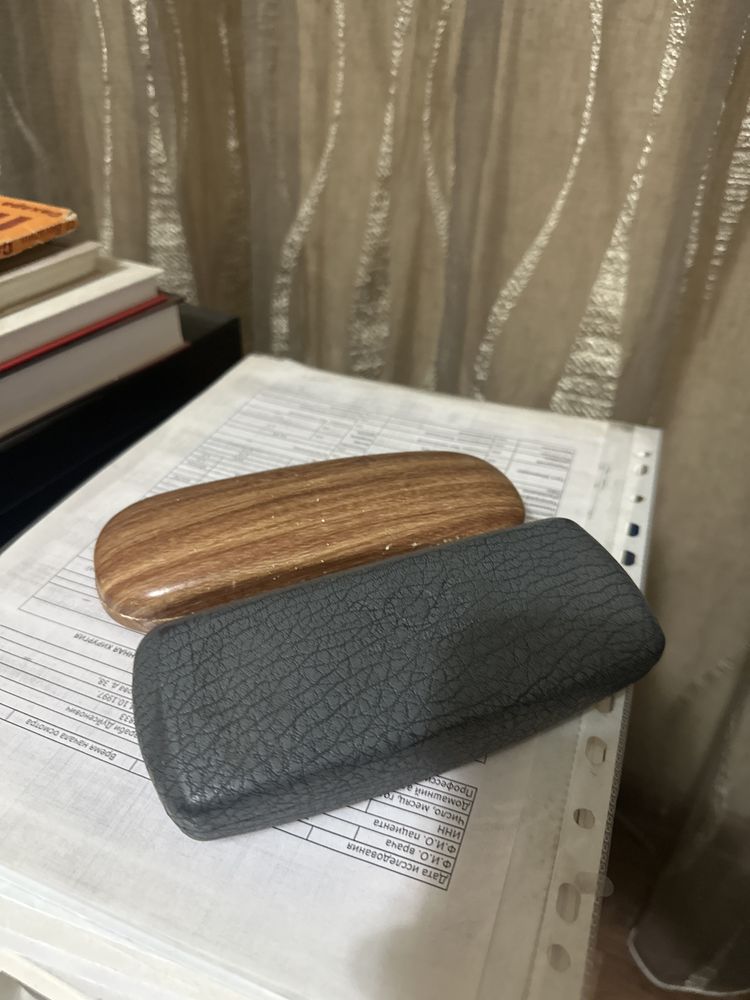 2 Футляра для очков
