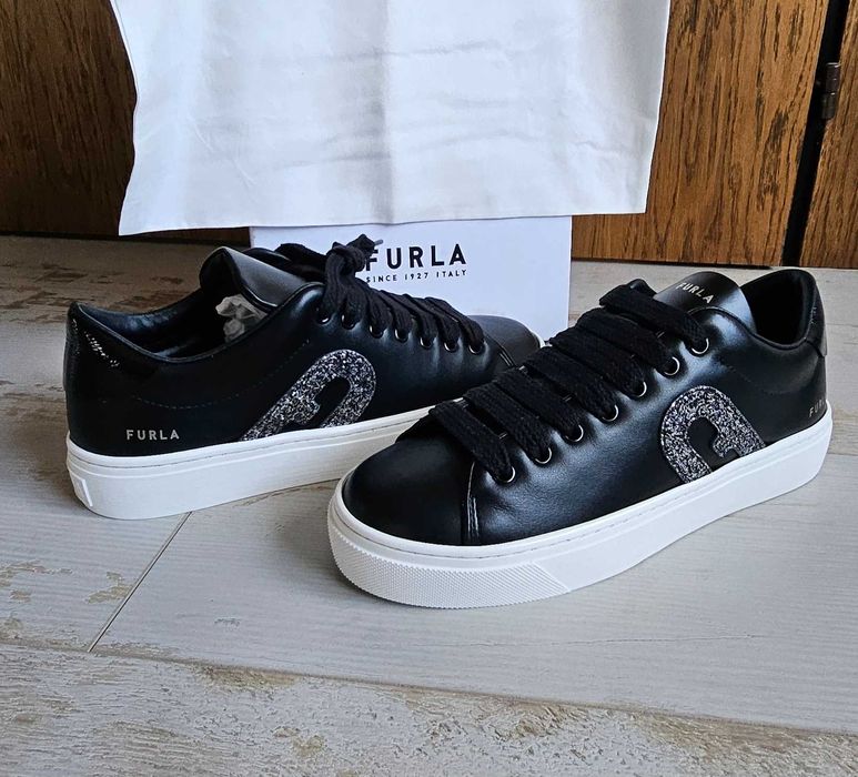 Дамски кецове Furla