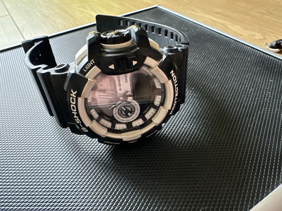 Ceas barbatesc  G-SHOCK.
