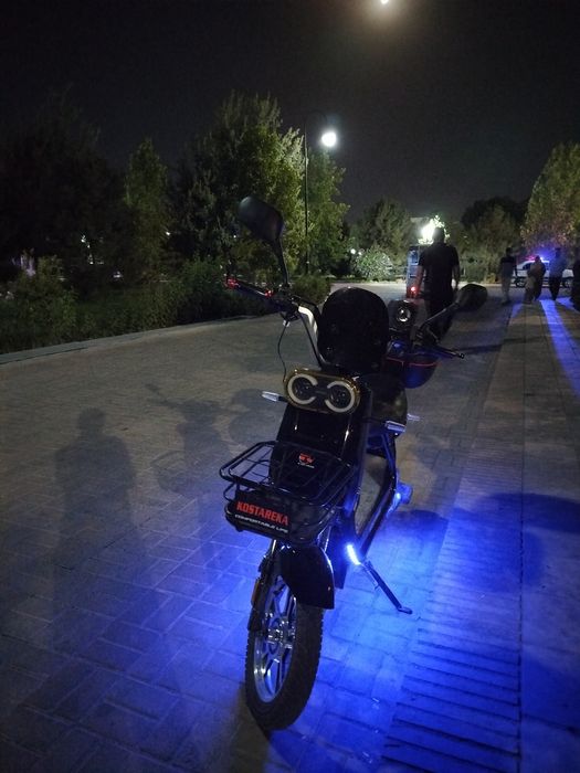 Kostareka avtomat karobka skuter holati yangi