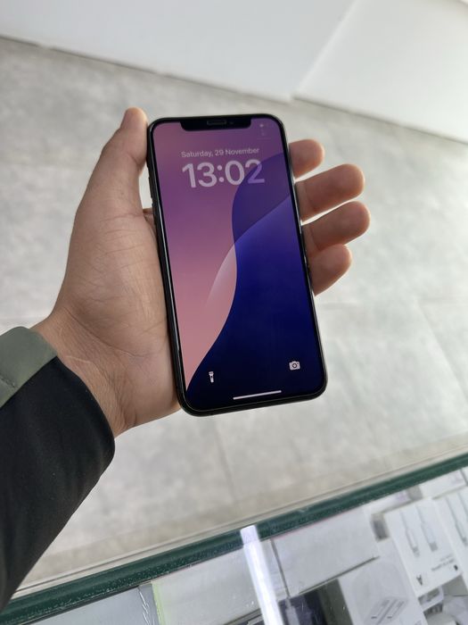 iPhone Xs holat idealizm