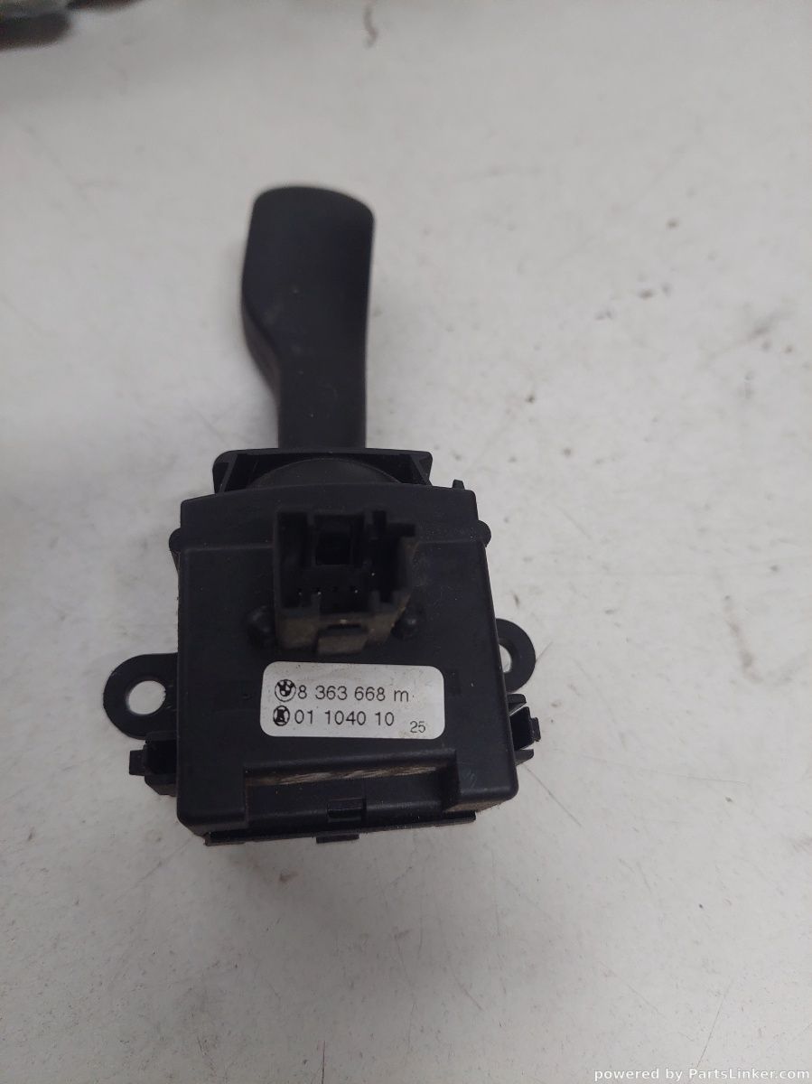 Maneta semnalizare BMW X3 (E83N) [ 2003 - 2011 ] OEM 8363668m