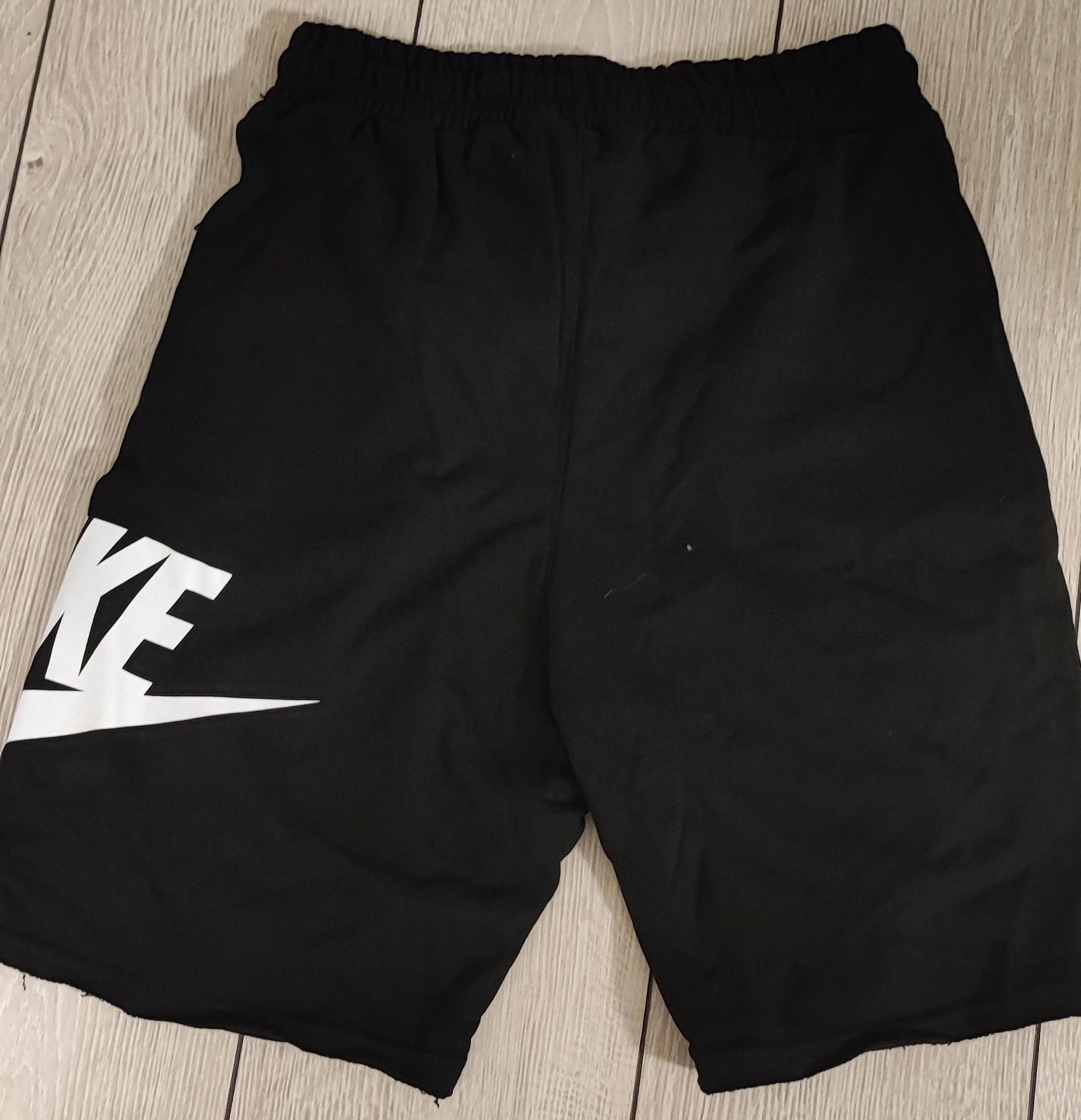 Оригинални мъжки къси панталони Nike Dri-Fit (3 модела)