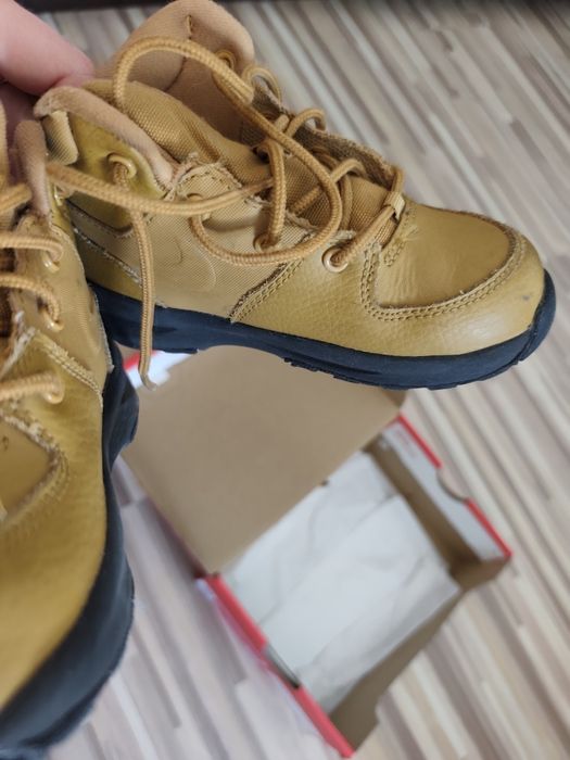 Nike боти 26 момче