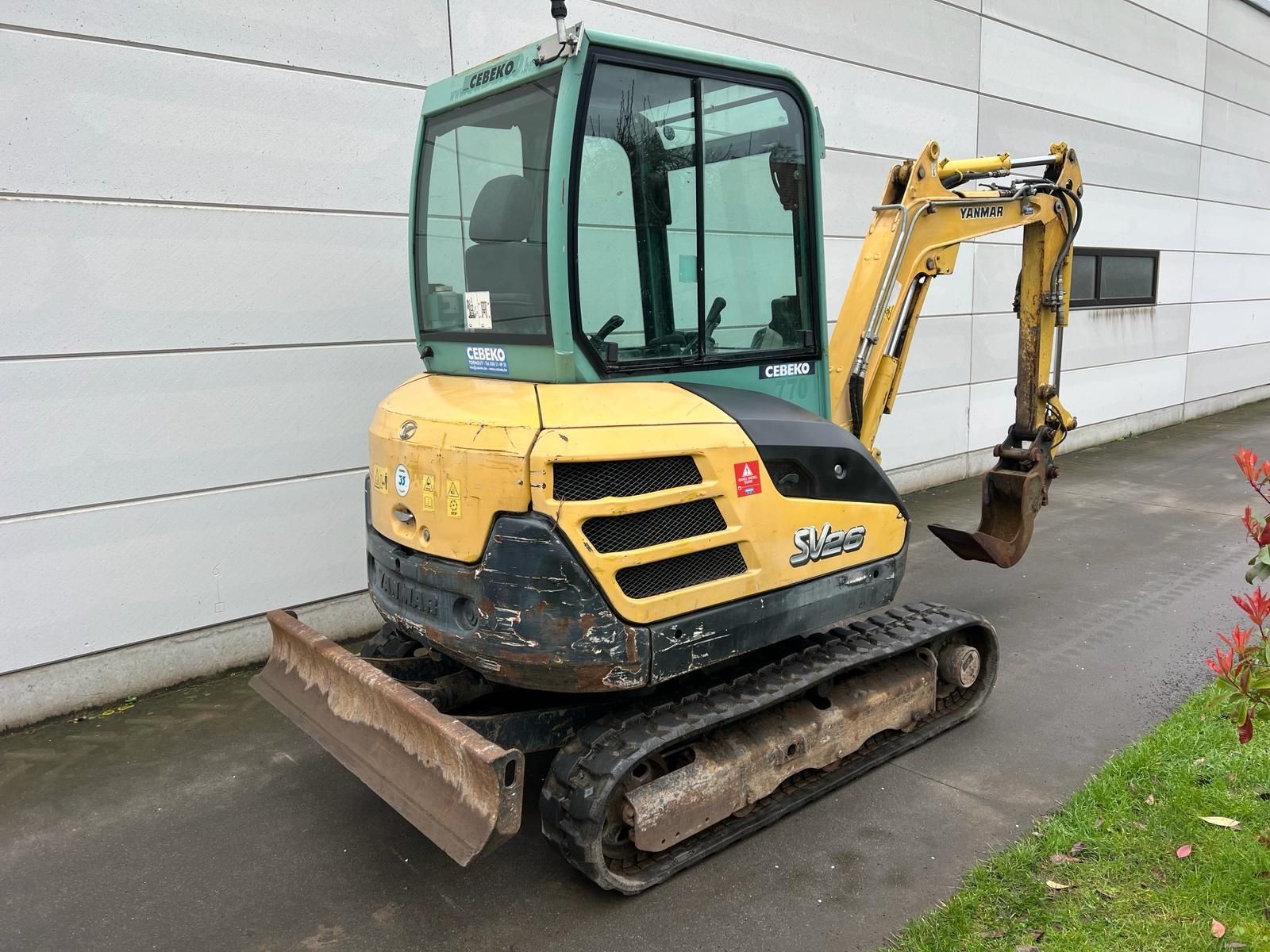 Miniexcavator yanmar 2014 anu 2.6 t