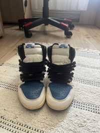 schimb sau vand jordan 1 travis scott fragments