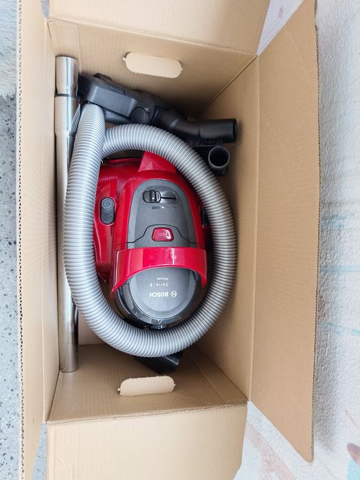 Прохосмукачка Bosch serie 2