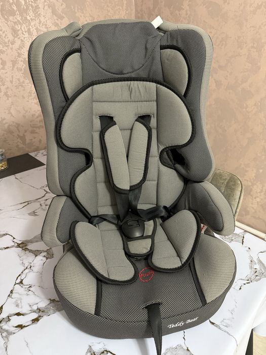 Детское кресло в отличнгм срстоянии до 3 лет