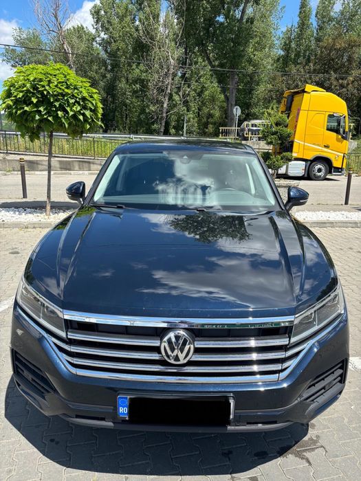 Volkswagen Touareg 2019 ,intretinut exemplar ,culoare deosebita