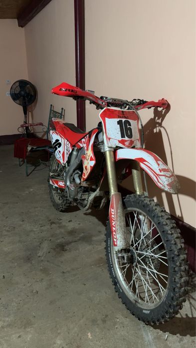 Vand sau schimb cu atv