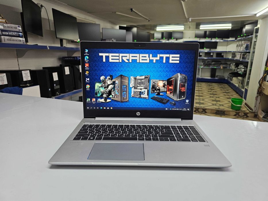 HP Ryzen 3 4300U/ОЗУ 8Gb/AMD Radeon Graphics/SSD 256 Gb/15.6" IPS