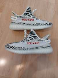 Yeezy 350 V2 Zebra