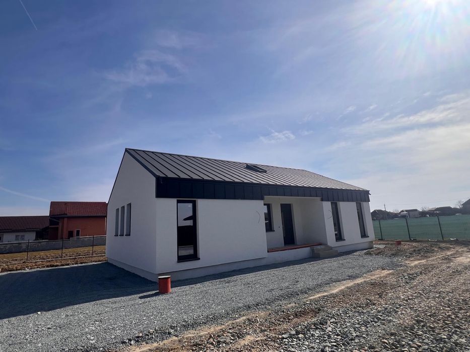 Vand casa in Mocira 145 mp + 80 mp mansarda