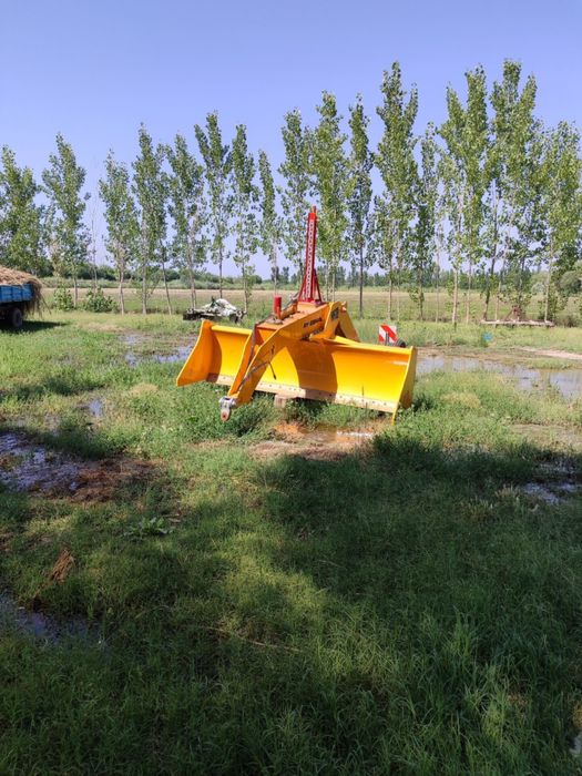 Yer tekislagich. 3 metrlik. Miyyasi yo'q. Dlinniybazani o'zi.