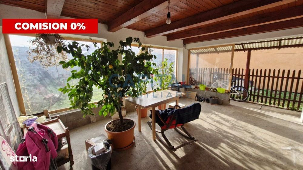 Casa Rogerius singur in curte, amenajata in doua apartamente comision