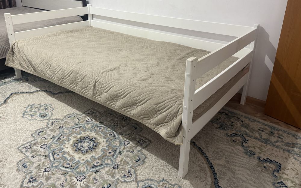 Продам кровать Софа 180х90