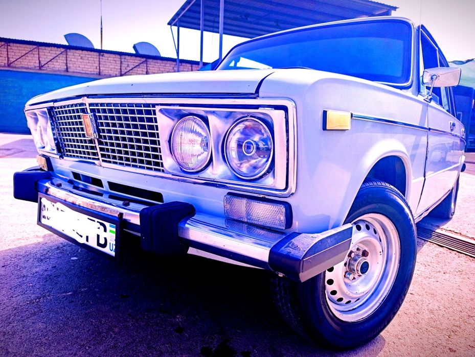 Vaz 2106 sotiladi. 1990 yil.