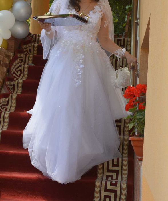 Vând rochie de mireasa mărimea 44