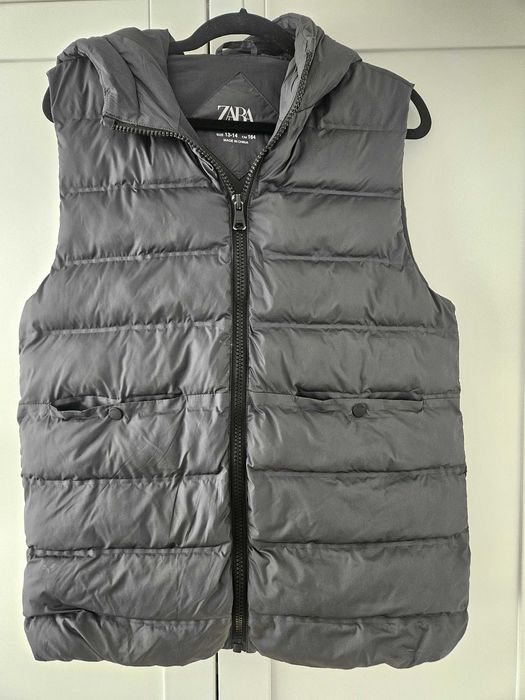 Детски елек на Zara размер 164 13-14г.