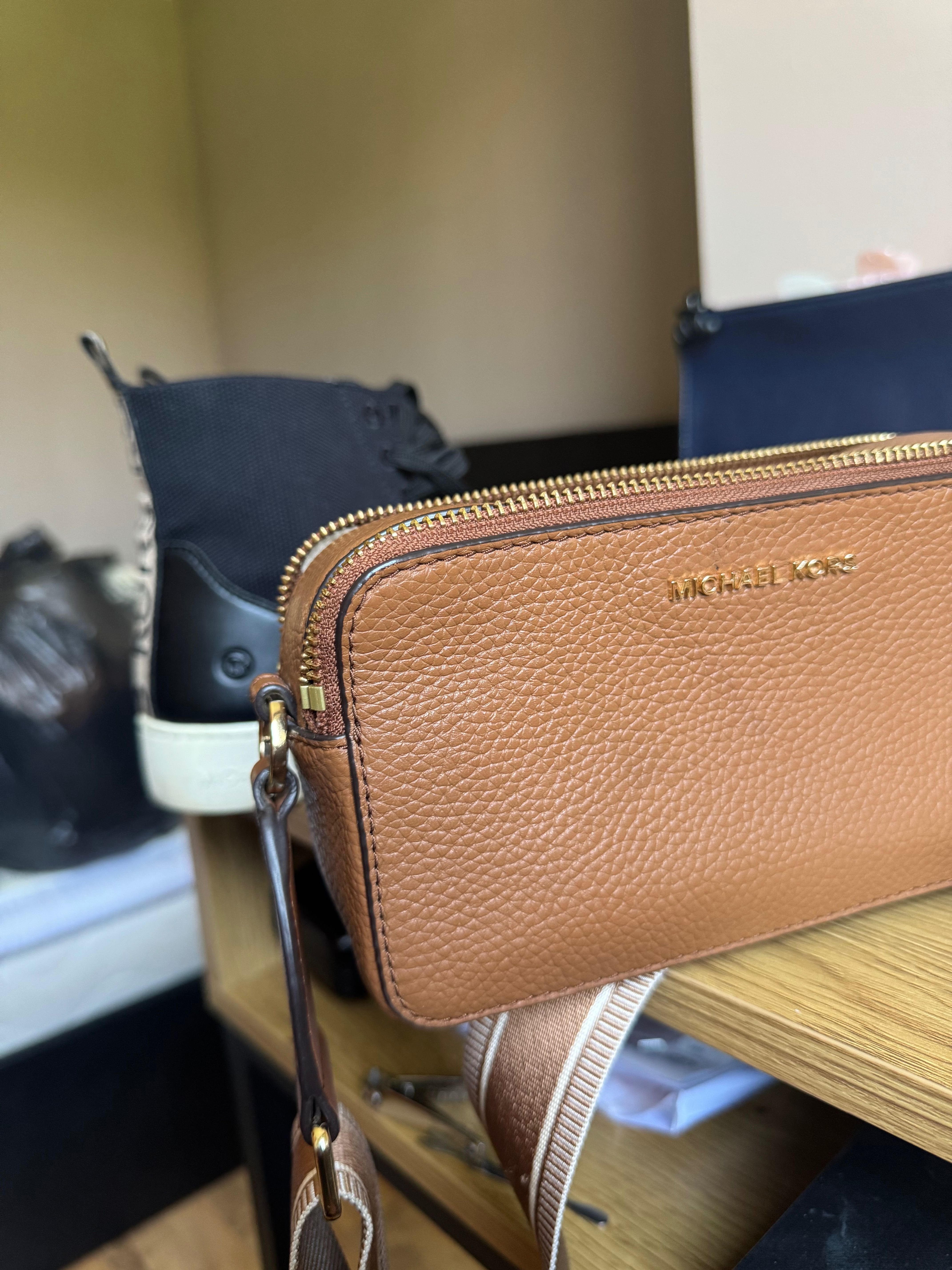 Дамска чанта Michael Kors
