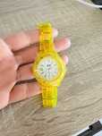 Ice WATCH жълт с твърда верижка без забележки
