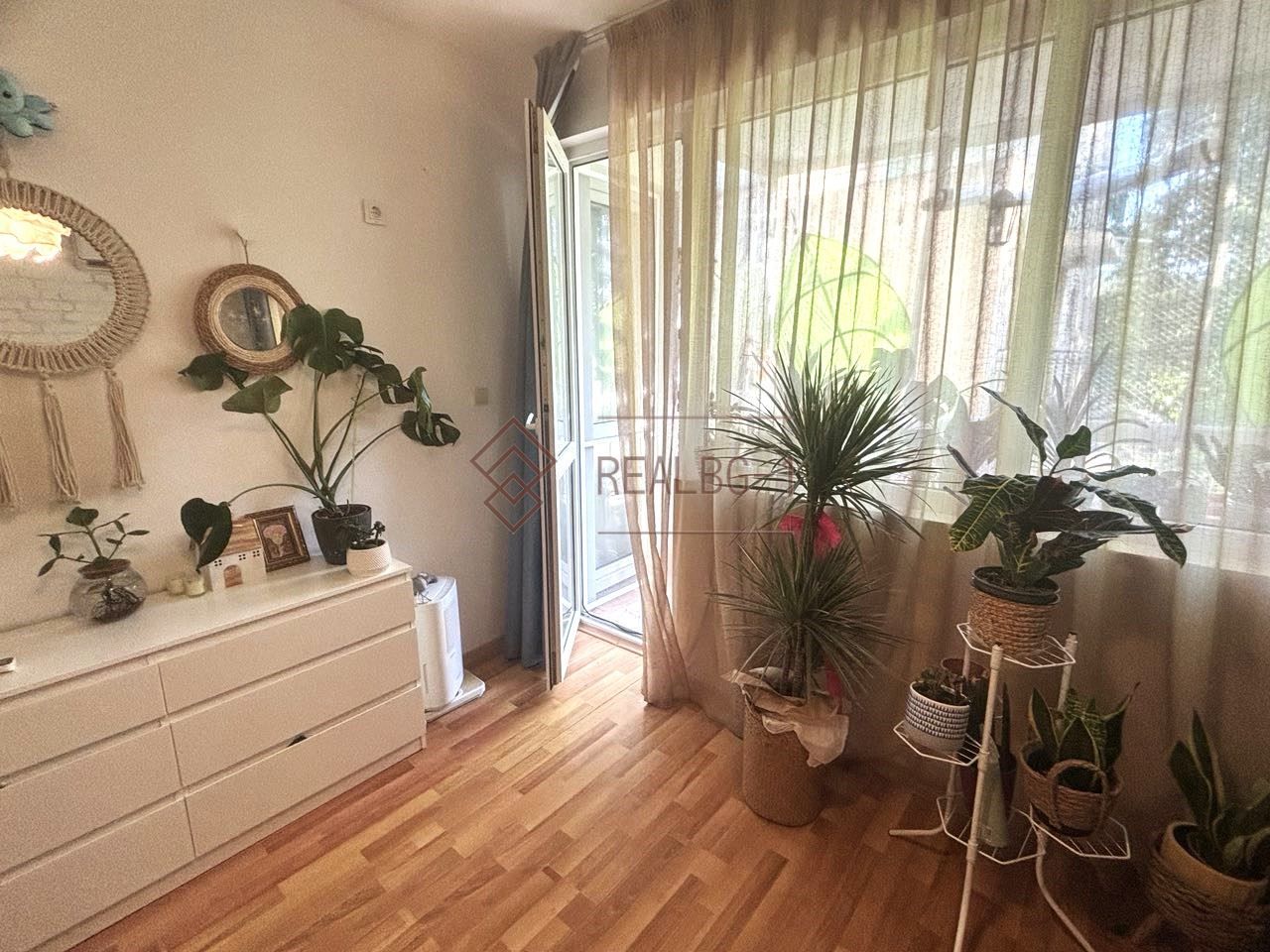 Продава се Тристаен апартамент в с. Кранево, Област Добрич - 85 кв.м за 800 €/кв.м - Снимка #5