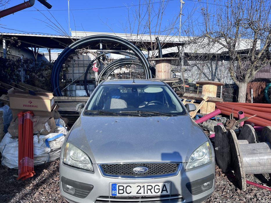 Ford Focus 1.6 benzina Dezmembrari