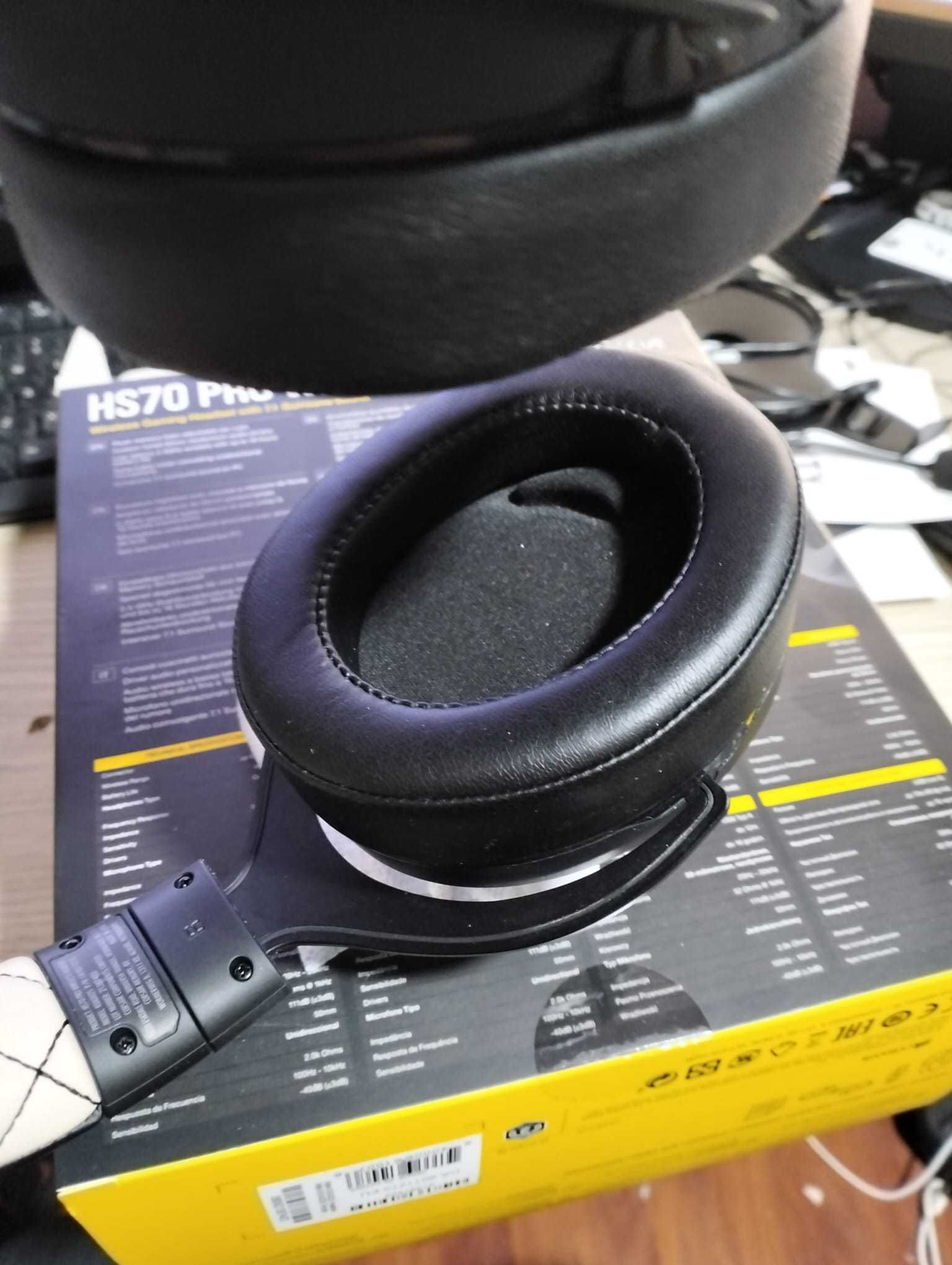 Casti gaming wireless Corsair HS70 PRO, surround 7.1, Crem/Negru