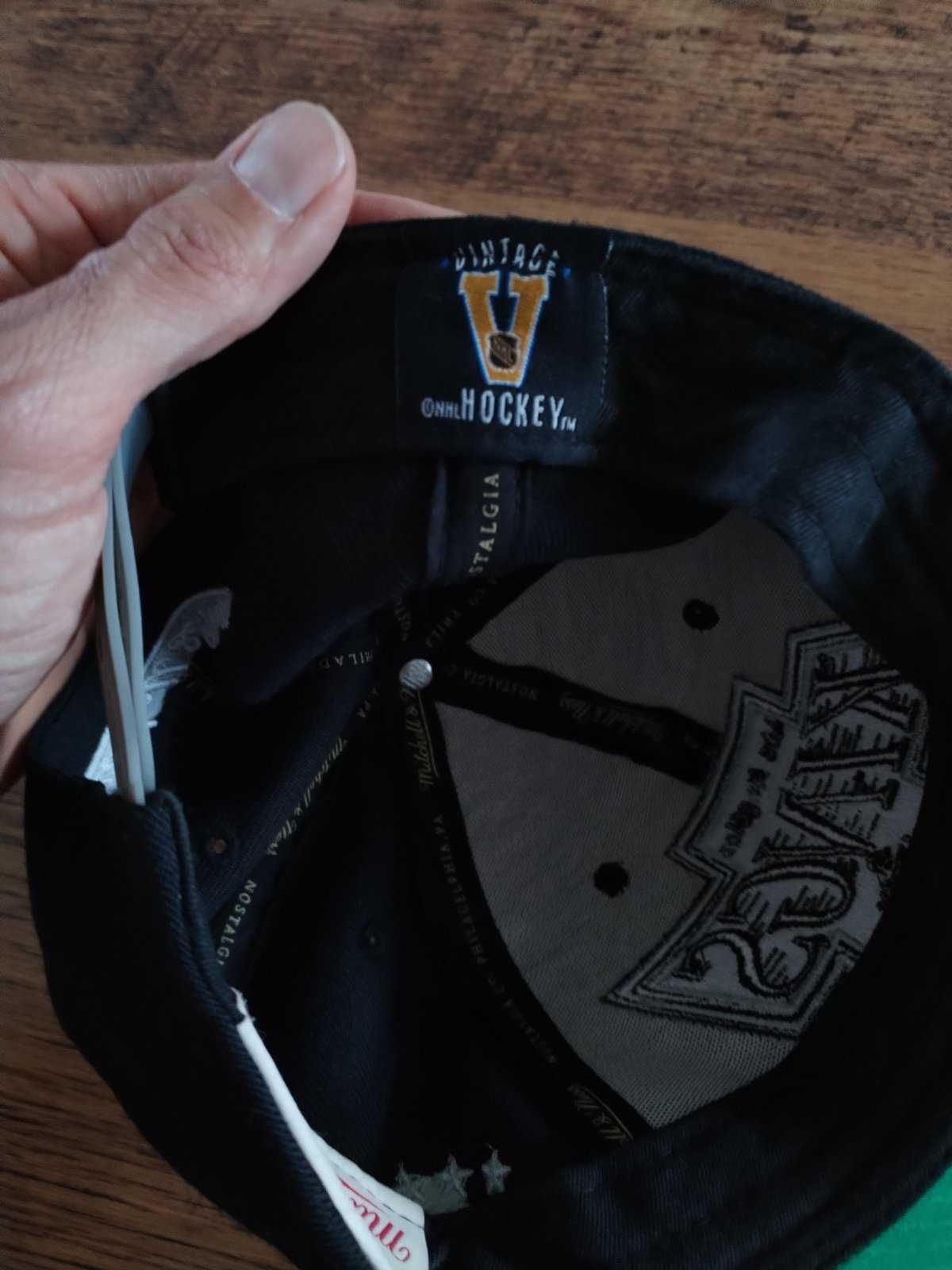 mitchell and ness los angeles kings - страхотна мъжка шапка КАТО НОВА